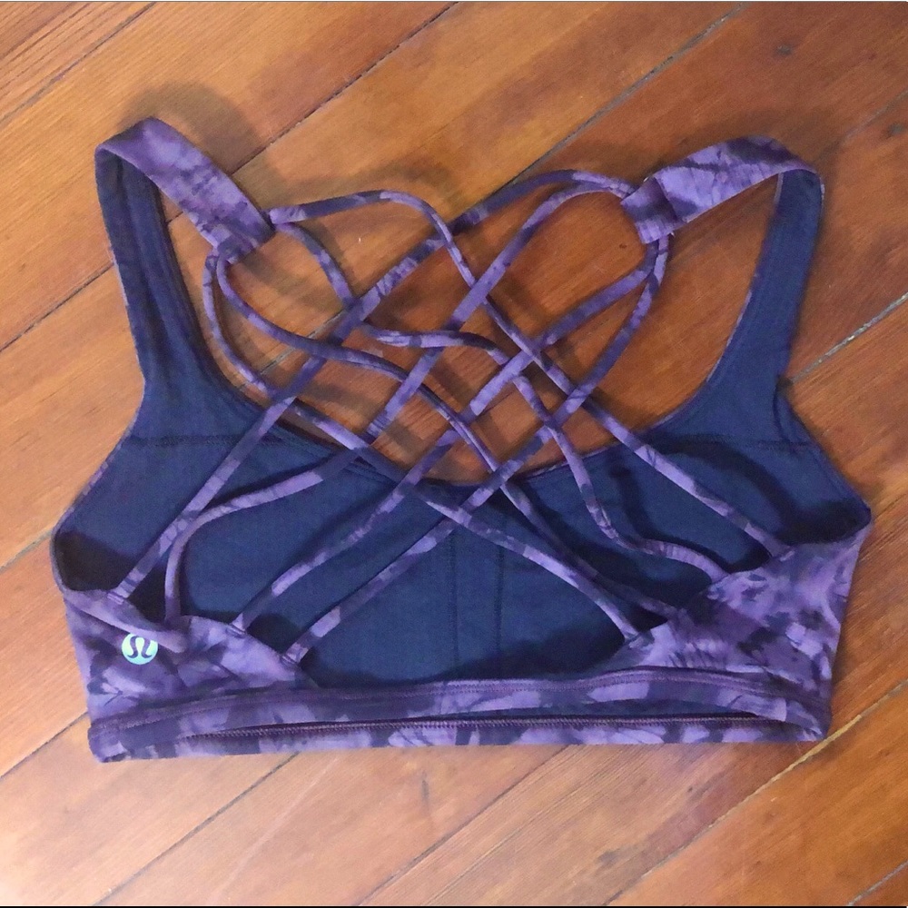Lululemon Strappy Flow Multi Strap Yoga Sports Bra Size 4